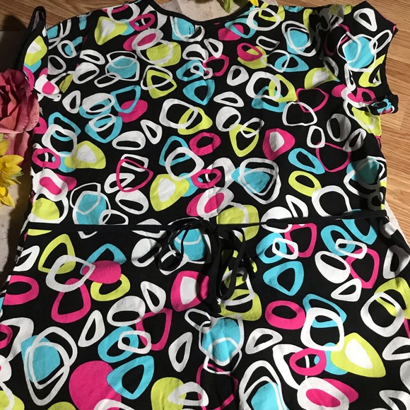 🆕🎉🛍Medium scrub top blouse 🛍👚 - Picture 4 of 8